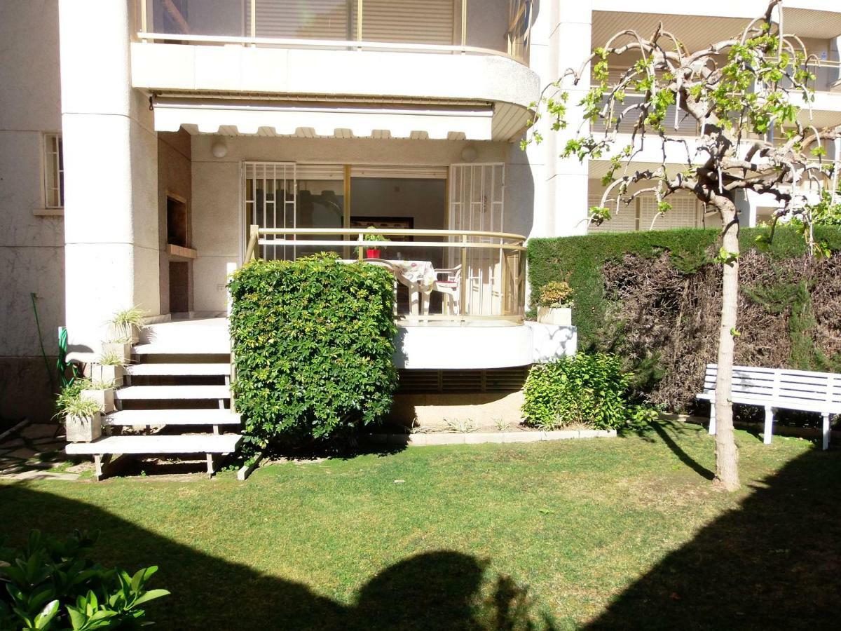 100M2 Big Apartment Private Garden And Pool/ 100M2 Gran Apartamento Jardin Privado Y Piscina / Acogedor Apartamento En Zona Tranquila Y Agradable 캠브릴스 외부 사진
